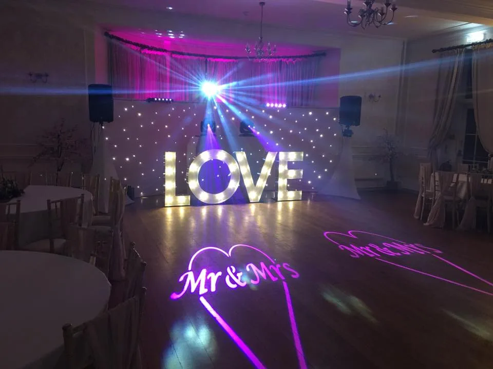 wedding dj gloucestershire