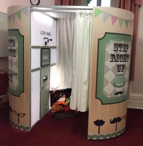 photobooth and photo pod hire