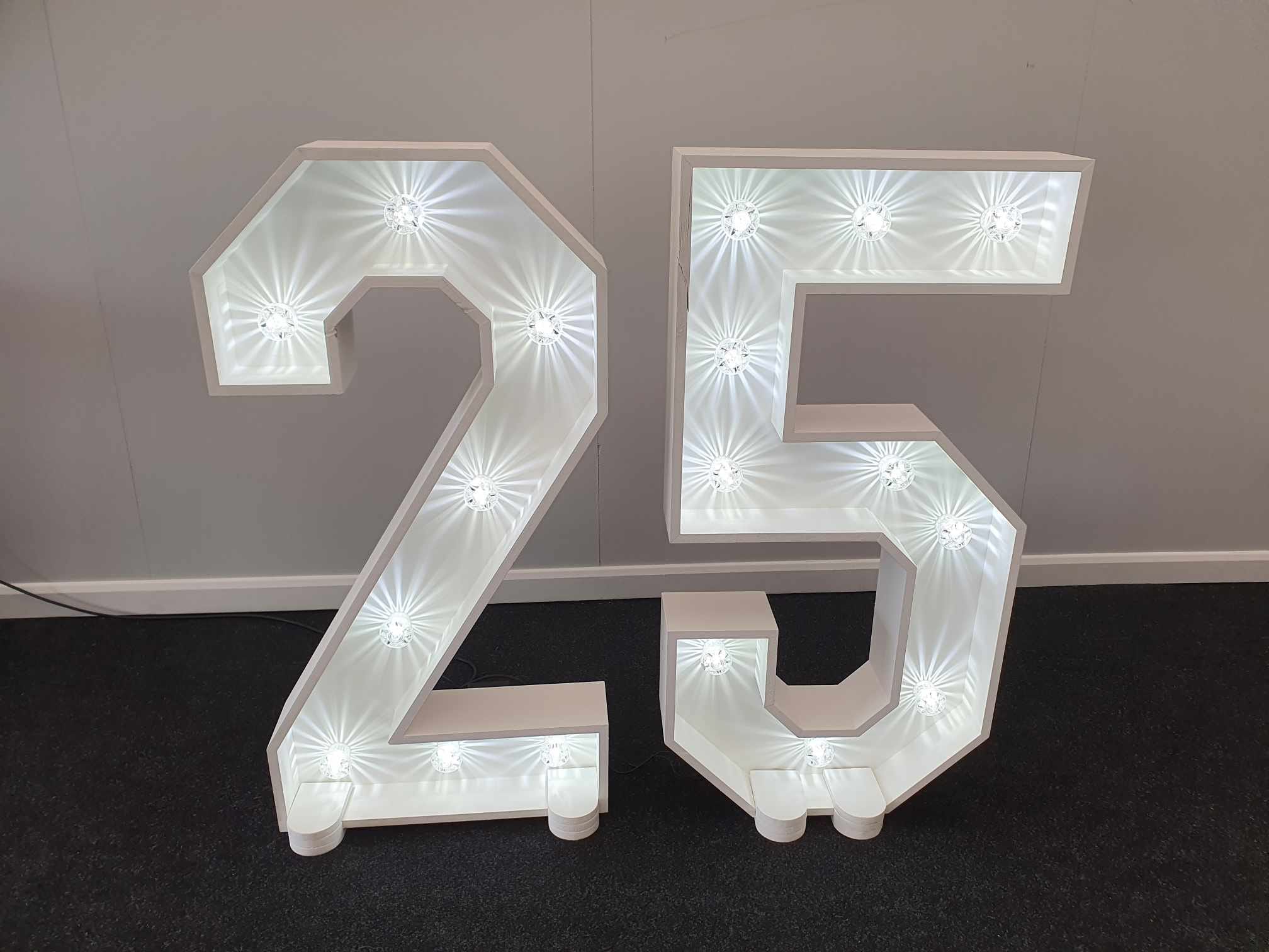 4ft Light Up Letter Hire | Large Light Up Letters & Love